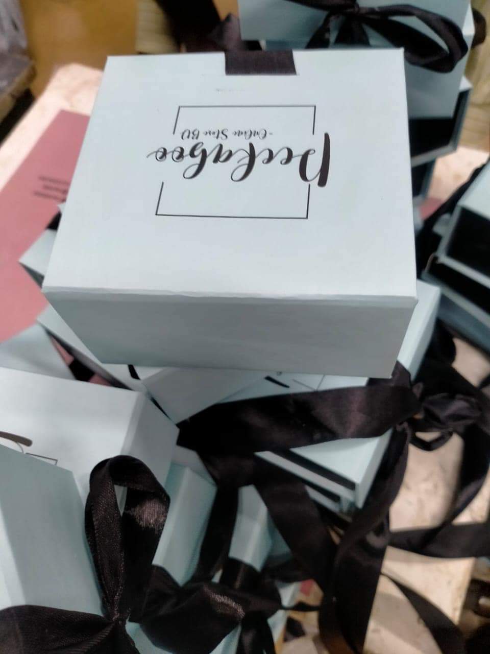 Abaya Box Suppliers in UAE, Dubai - Silver Corner Packaging